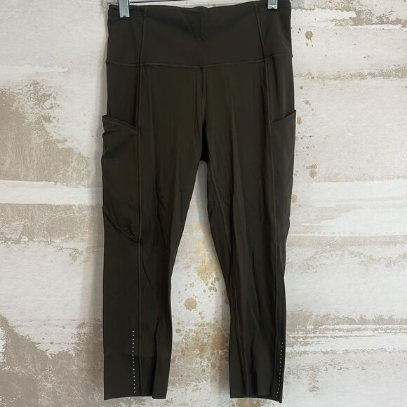 Lululemon Army Green Nulux cropped Dot Leggings size 6 - Picture 1 of 12